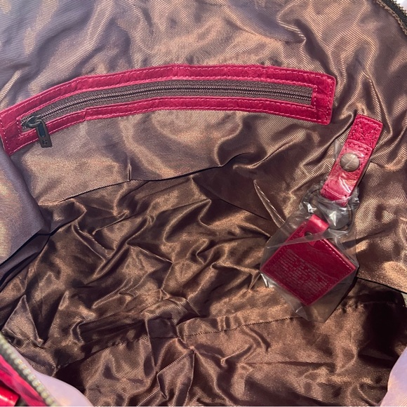 Matt & Nat - Crinkle Vegan Leather Shoulder Bag Raspberry Red - OS - Picture 13 of 16